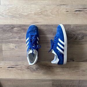 Adidas Gazelle size 11 (Blue)
